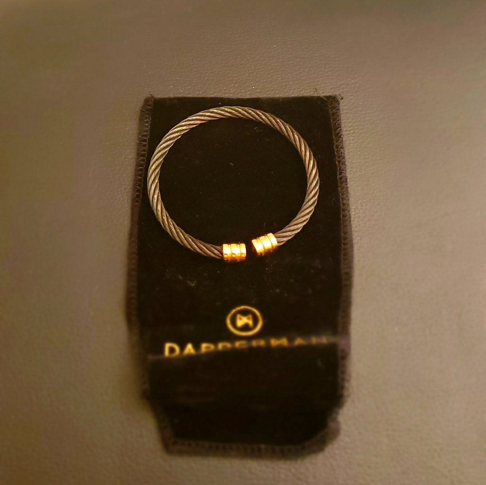 Men's wired bracelet